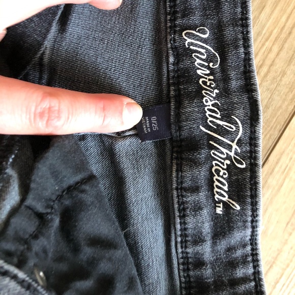 High waisted black shorts - Picture 4 of 4